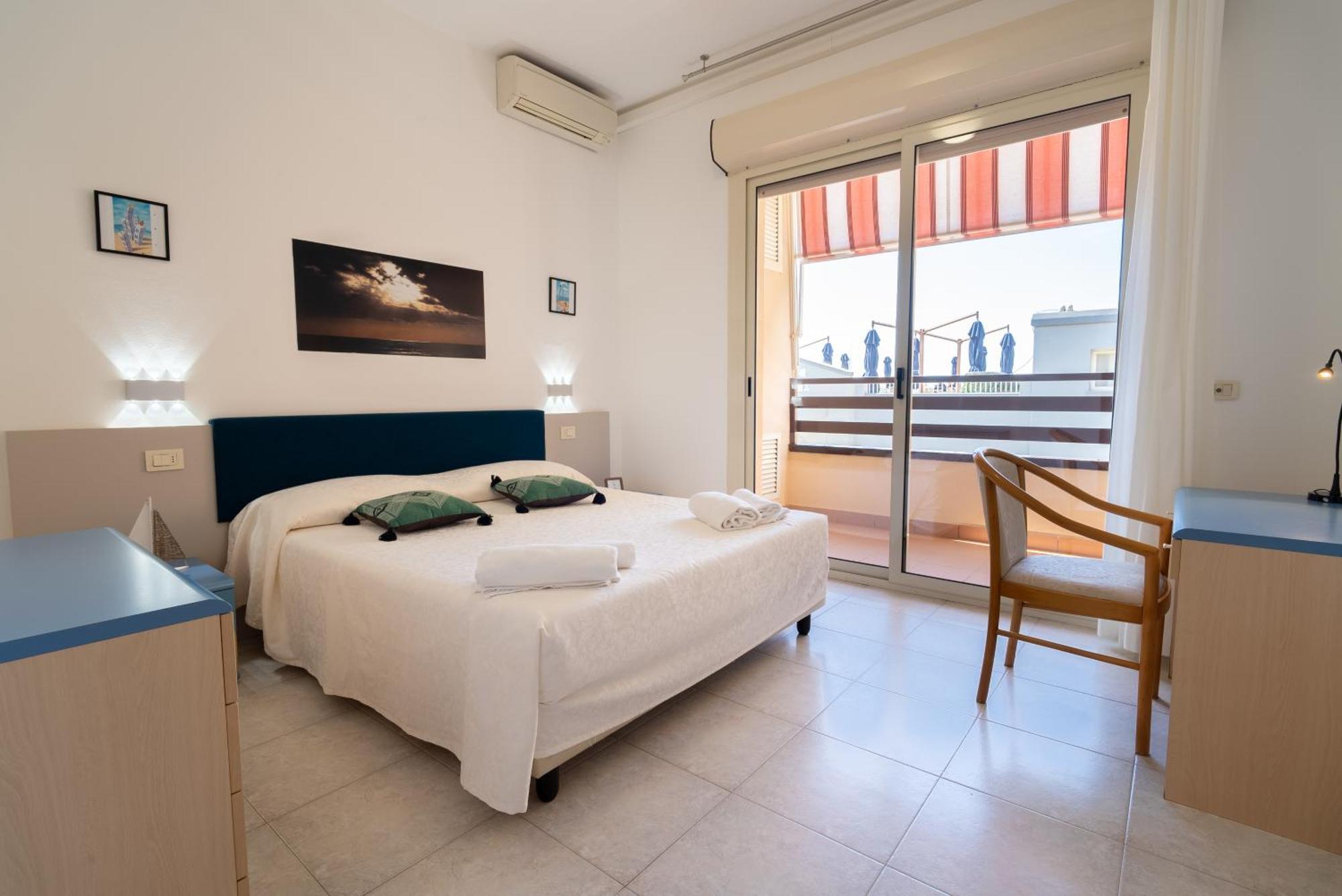 Residence La Rosa Di Nettuno Marina di Grosseto Exteriör bild